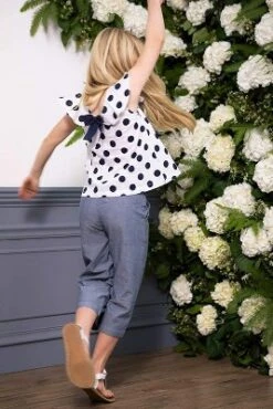 Hope & Henry Girls' Wide Leg Cropped Pant, Kids -Hope & Henry Sales GUEST 9e71553b d2f6 4eef b4b1 bef174a3f3a3