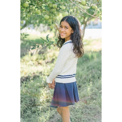 Hope & Henry Girls' Long Sleeve V-Neck Cricket Sweater, Kids 5 Hope & Henry Girls' Long Sleeve V-Neck Cricket Sweater, Kids - Image 3